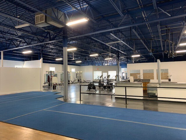 More Photos Of 217 E 24th St, Holland General Retail For Sale