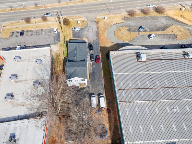 More Photos Of 5717 Midlothian Tpke, Richmond Office For Sale