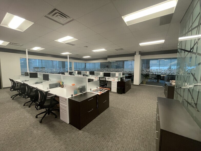 More Photos Of 27 Fasken Dr, Toronto Office For Sale