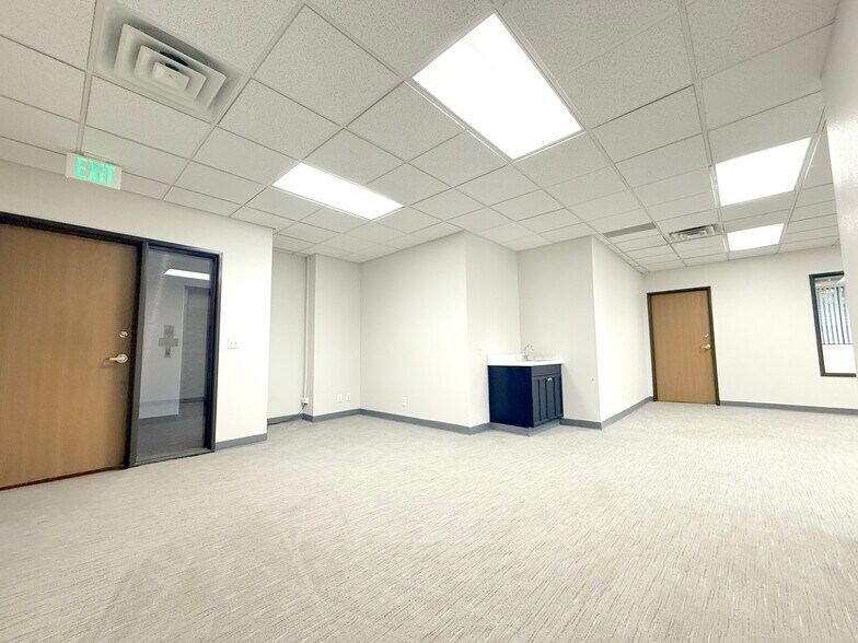 More Photos Of 8778 Wolff Ct, Westminster Office For Lease