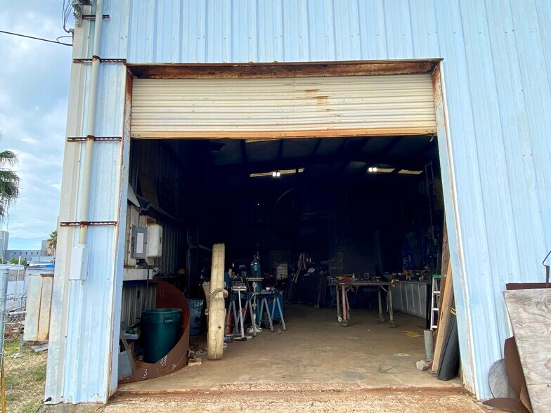 More Photos Of 315 31st St, Galveston Warehouse For Sale
