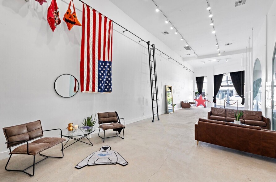 More Photos Of 7450-7454 Melrose Ave, Los Angeles Storefront For Lease