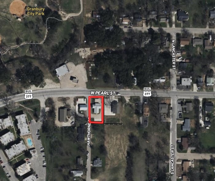 More Photos Of 1031 W Pearl St, Granbury Office Residential For Lease