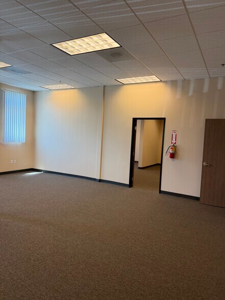 More Photos Of 14798 Pipeline Ave, Chino Hills Medical For Lease