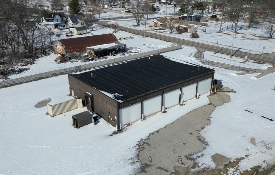 Primary Photo Of 200 E 14th St, Danville Warehouse For Sale