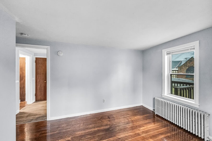 More Photos Of 282-284 Suffolk St, Holyoke Apartments For Sale