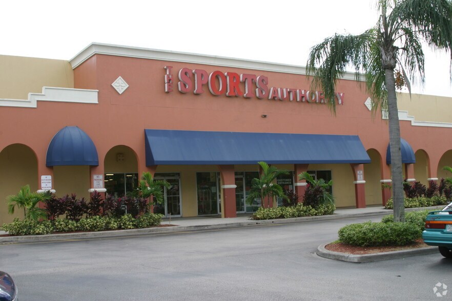 More Photos Of 3660-4060 W Hillsboro Blvd, Deerfield Beach Storefront For Lease