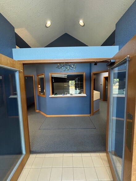 More Photos Of 819 Southwestern Run, Youngstown Medical For Sale