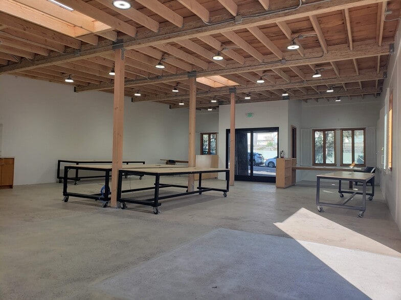 More Photos Of 3020 Whittier Blvd, Los Angeles Storefront For Lease