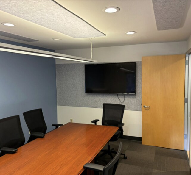 More Photos Of 11512 NE 20th St, Bellevue Office For Lease