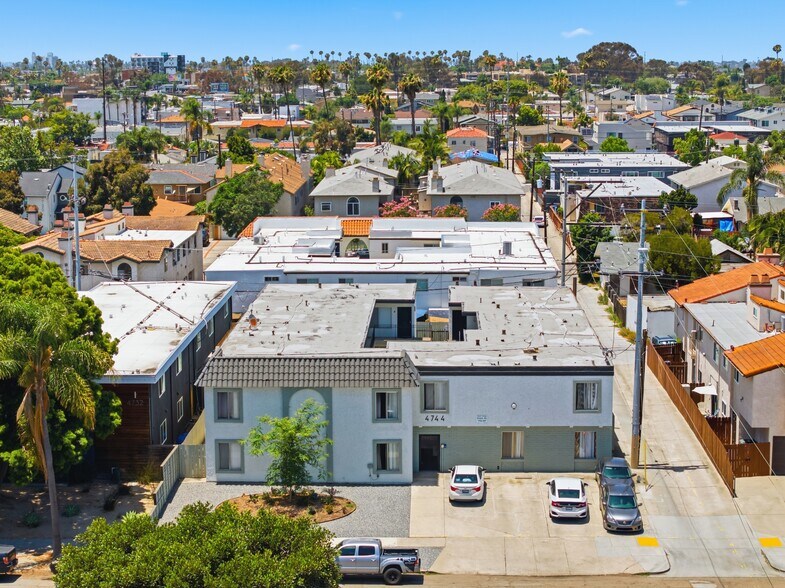 More Photos Of 4744 Hawley Blvd, San Diego Apartments For Sale