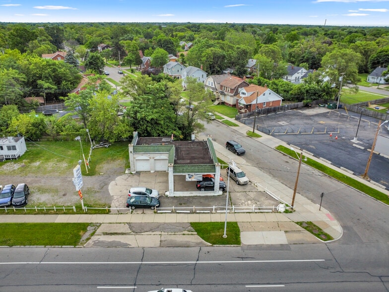 More Photos Of 14760 Gratiot Ave, Detroit Specialty For Sale