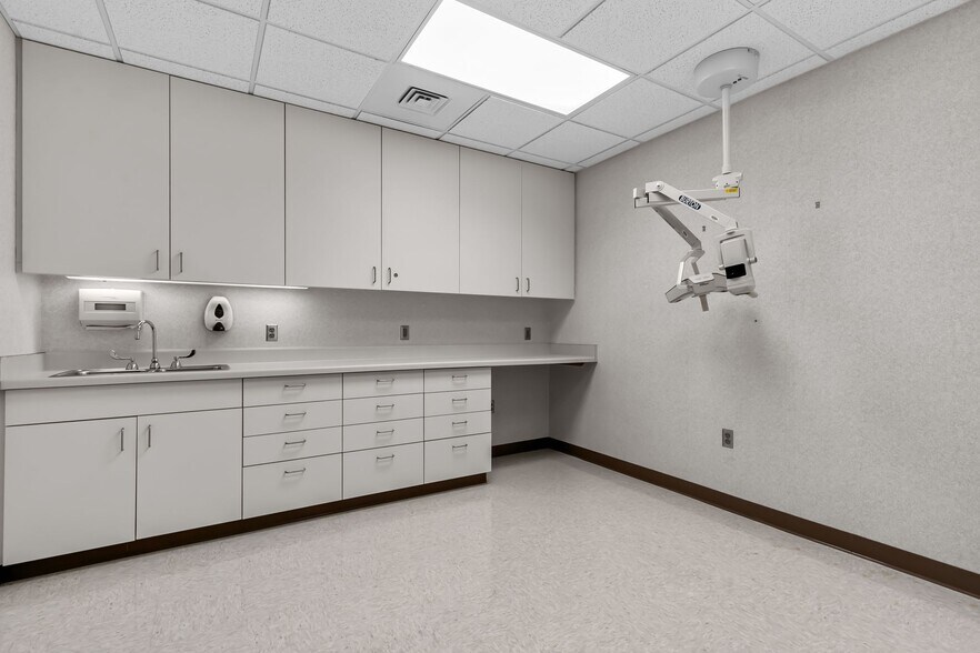 More Photos Of N430 Wood Duck Dr, Fremont Medical For Sale