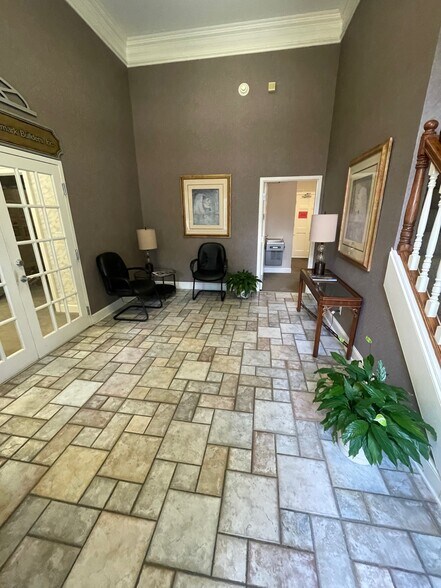 More Photos Of 8620 Trinity Rd, Cordova Office For Lease