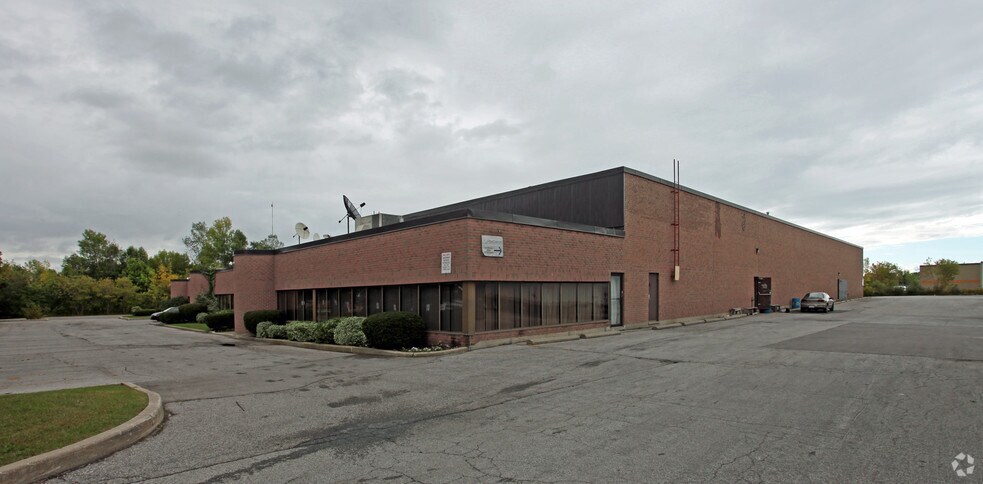 More Photos Of 291-293 Clements Rd W, Ajax Warehouse For Lease