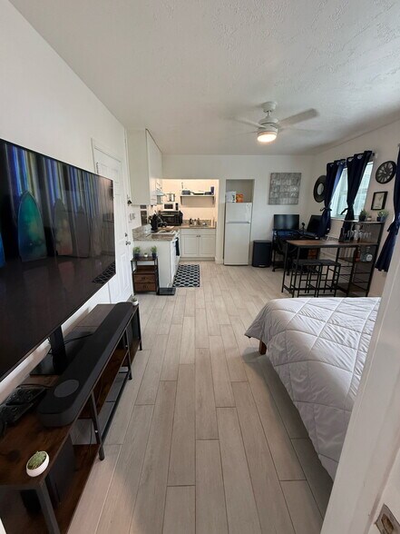 More Photos Of 117 N 5th St, Fort Pierce Office Residential For Sale