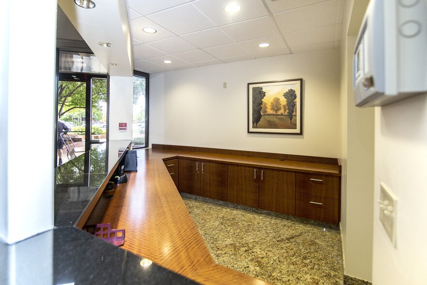 More Photos Of 6260 Lookout Rd, Boulder Office For Lease
