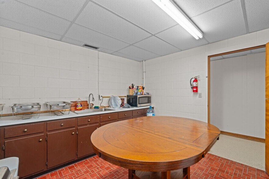 More Photos Of 2807 Sandy Creek Church Rd, Sanford Office Residential For Sale