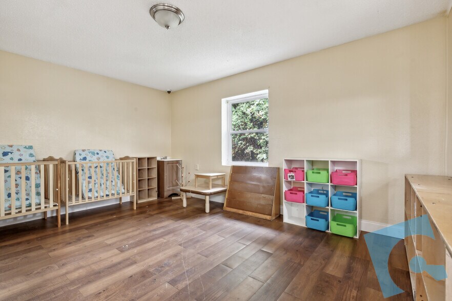 More Photos Of 114 S 14th St, Midlothian Daycare Center For Sale
