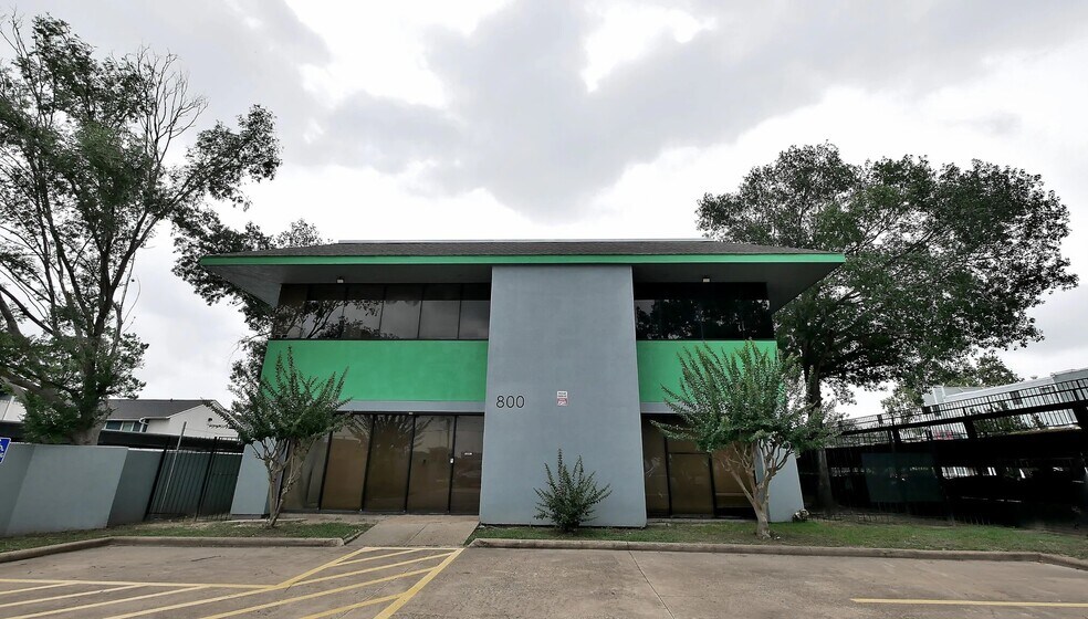 Primary Photo Of 800 Tully Rd, Houston Office For Sale