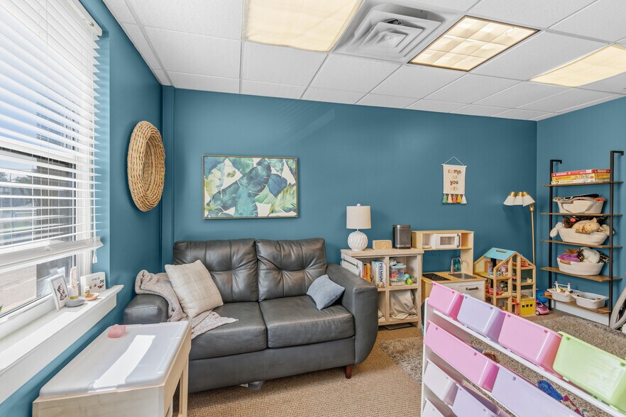 More Photos Of 1061 Grand Ave, Saint Paul Loft Creative Space For Lease