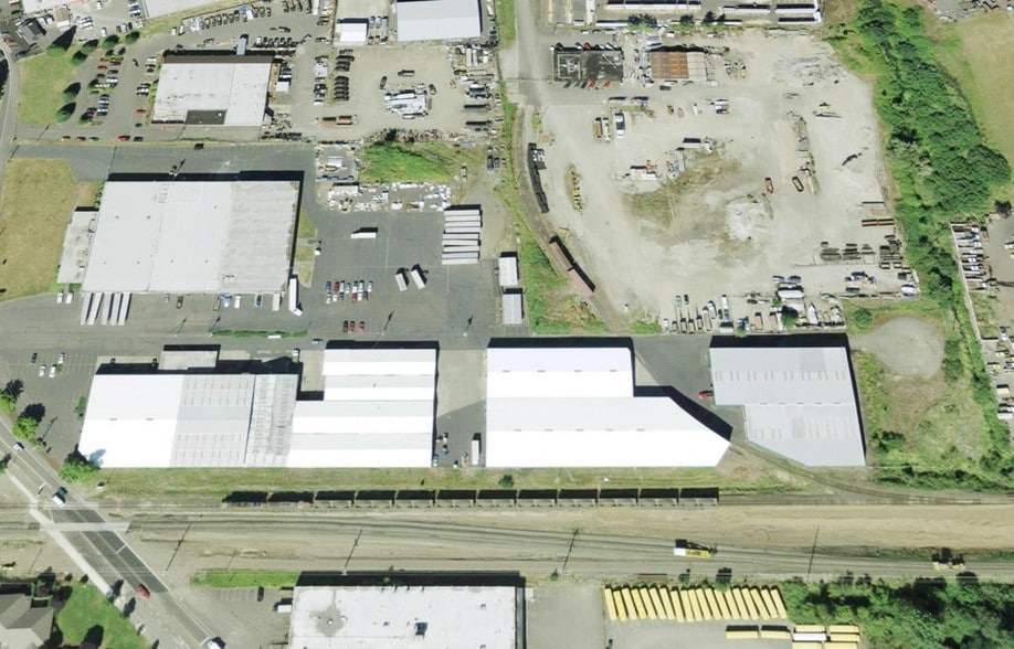 More Photos Of 12700 SW Hall Blvd, Tigard Warehouse For Lease