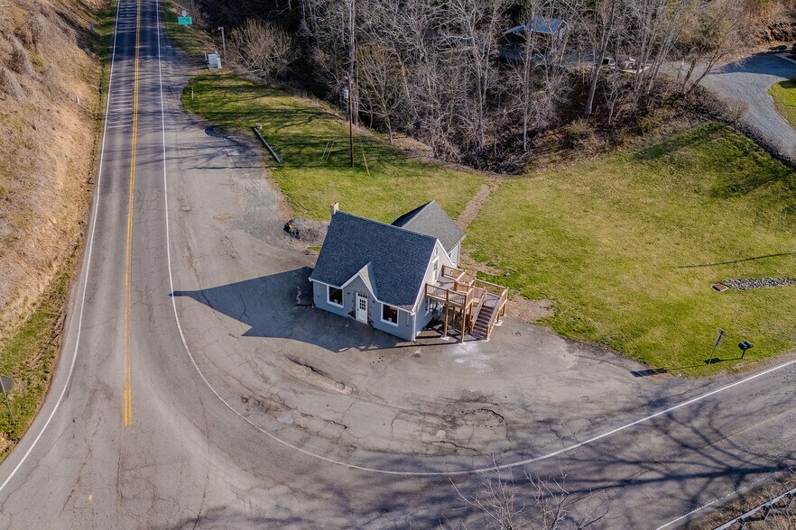 More Photos Of 12 Scenic Rd, Fries General Retail For Sale