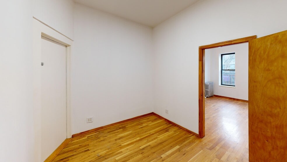 More Photos Of 954 Manhattan Ave, Brooklyn Apartments For Sale