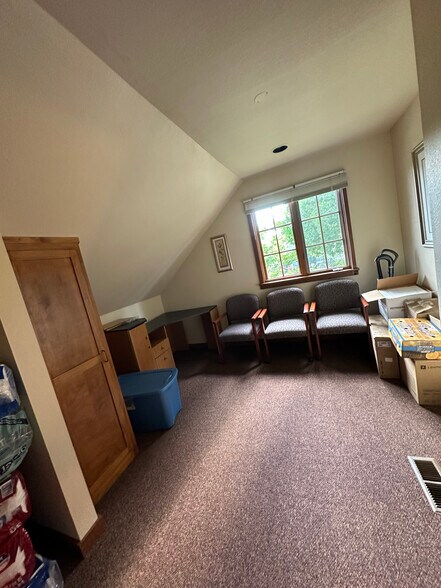 More Photos Of 939 Elm St SW, Albany Office For Sale
