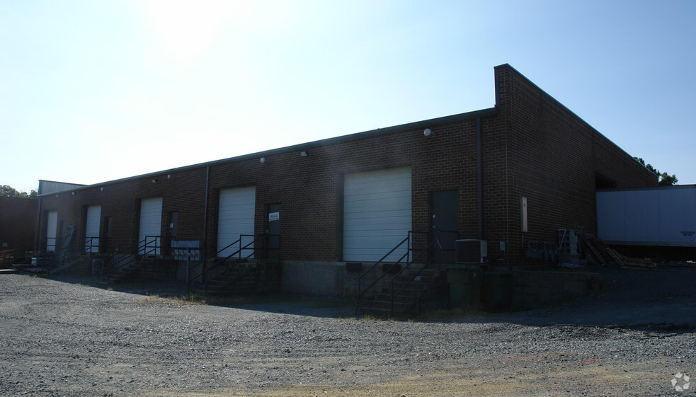 More Photos Of 270 Unionville Indian Trail Rd, Indian Trail Warehouse For Lease