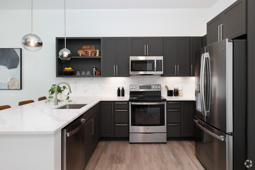 More Photos Of 128 Maple St, Danvers Apartments For Lease