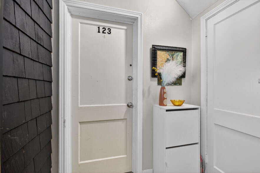 More Photos Of 123 Margaret St, Neptune Beach Multifamily For Sale