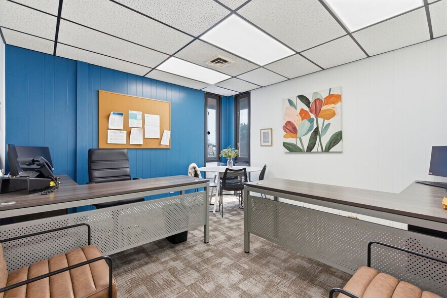 More Photos Of 1331 N Stewart Ave, Springfield Medical For Sale