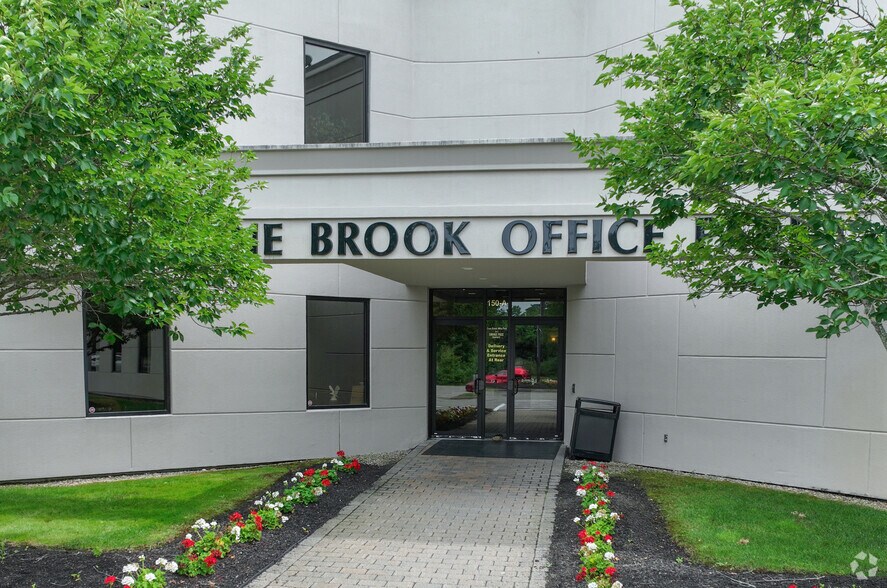 More Photos Of 150A Andover St, Danvers Office For Sale