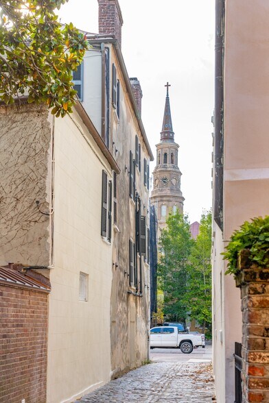 More Photos Of 46 State St, Charleston Office Residential For Lease