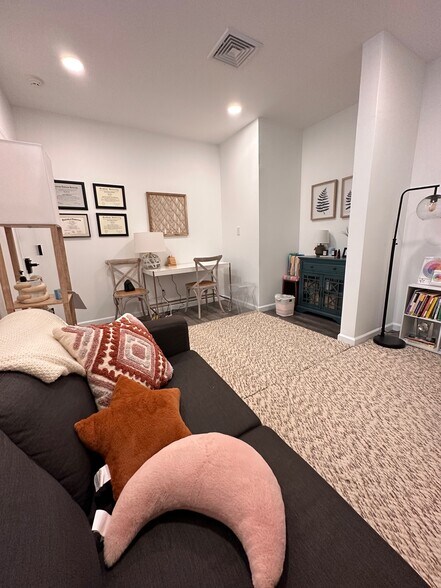 More Photos Of 16 School St, Rye Office For Lease