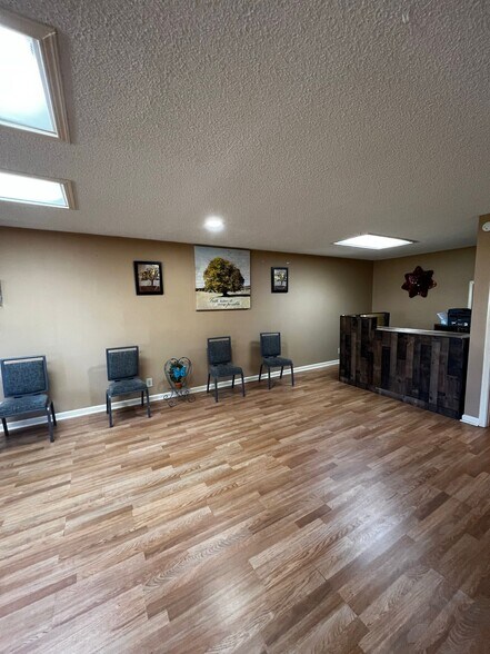 More Photos Of 1540 Highway 19 N, Thomaston Storefront For Lease