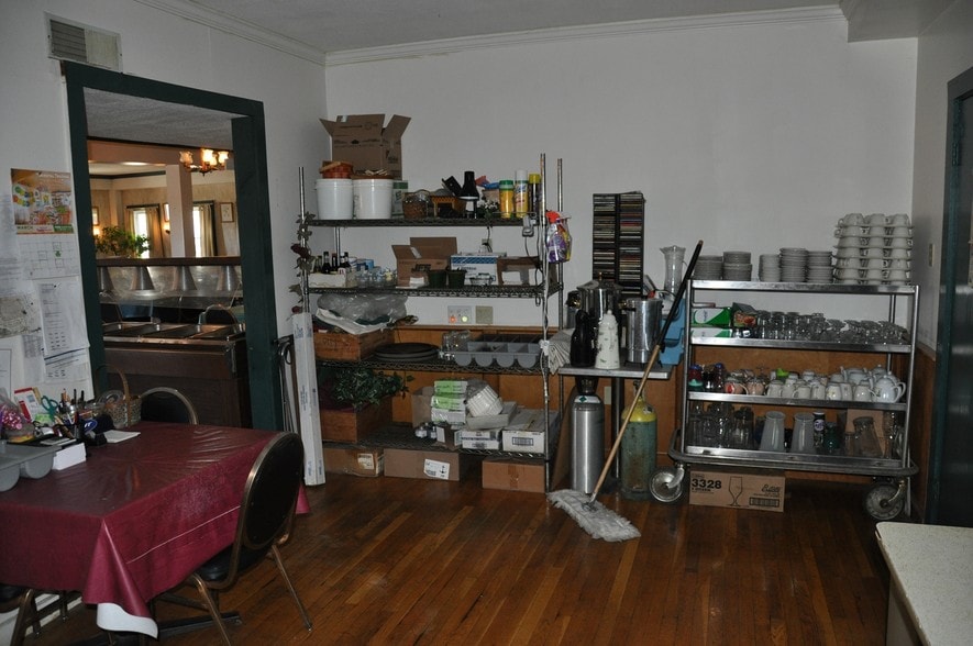 More Photos Of 2 Mclean Rd, Mclean Restaurant For Sale