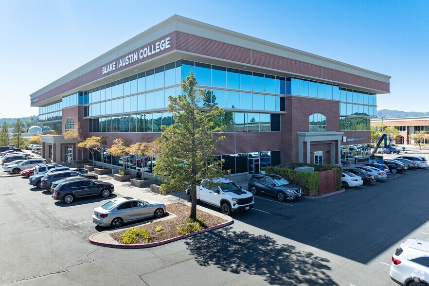 More Photos Of 770 Mason St, Vacaville Medical For Lease