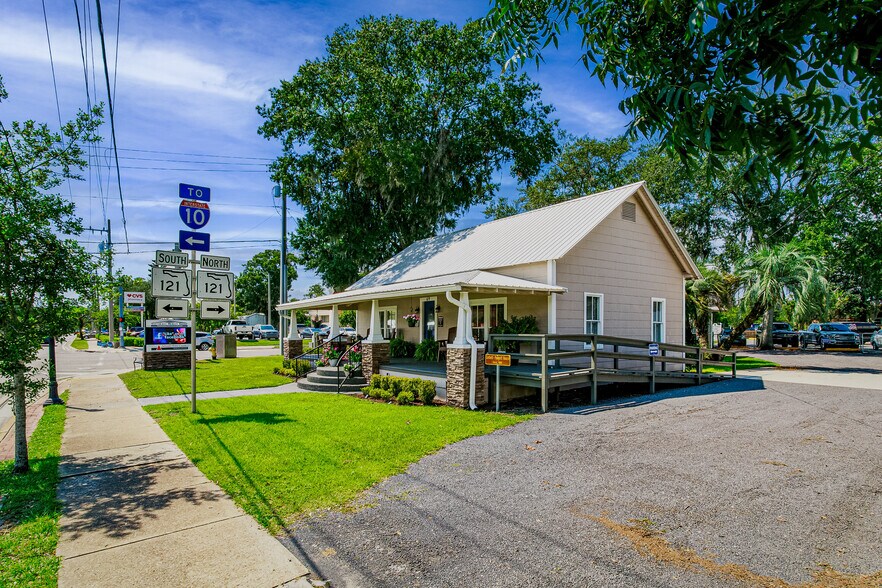 More Photos Of 69 W Macclenny Ave, Macclenny Office For Sale