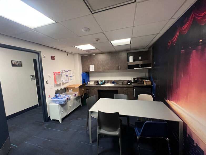 More Photos Of 771-785 Broadway, New York Apartments For Lease