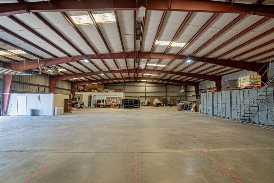 More Photos Of 3500 Confederate Rd, El Paso Warehouse For Sale