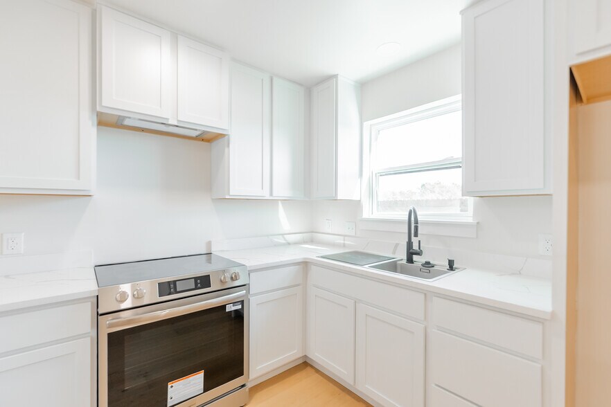 More Photos Of 701 W Highpoint Dr, Stillwater Apartments For Sale