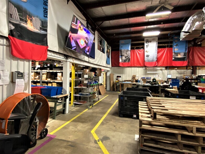 More Photos Of 3050 Plainfield Rd, Dayton Warehouse For Sale