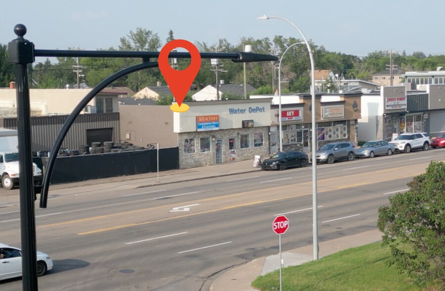 More Photos Of 12524 118th Ave NW, Edmonton Storefront For Sale