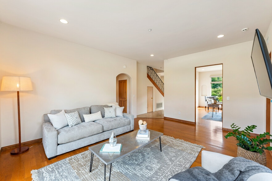 More Photos Of 2175 Cold Canyon Rd, Calabasas Assisted Living For Sale