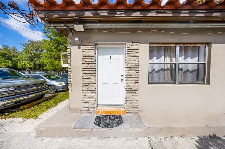 More Photos Of 1035 NW 4th St, Miami Apartments For Sale