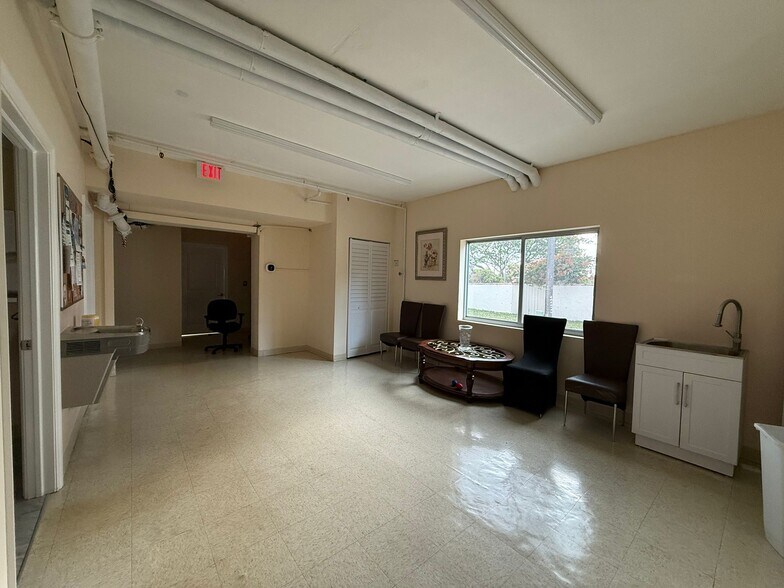 More Photos Of 3415 S Federal Hwy, Delray Beach Storefront Retail Office For Lease