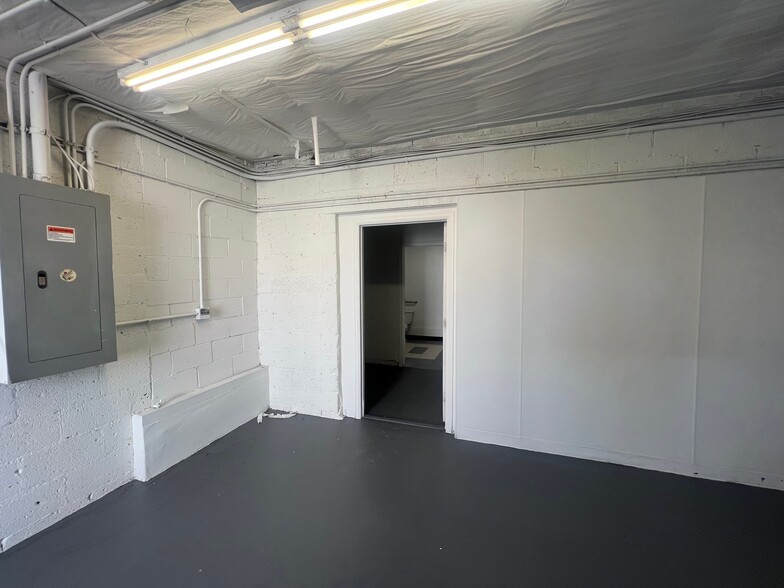 More Photos Of 4228 York St, Denver Warehouse For Sale