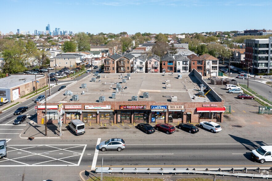 More Photos Of 680-686 Rt 440, Jersey City Storefront For Lease
